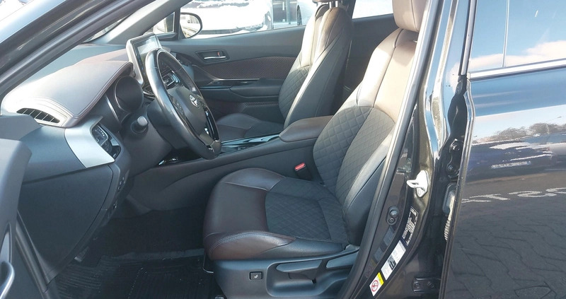 Toyota C-HR cena 89900 przebieg: 70490, rok produkcji 2017 z Stawiski małe 301